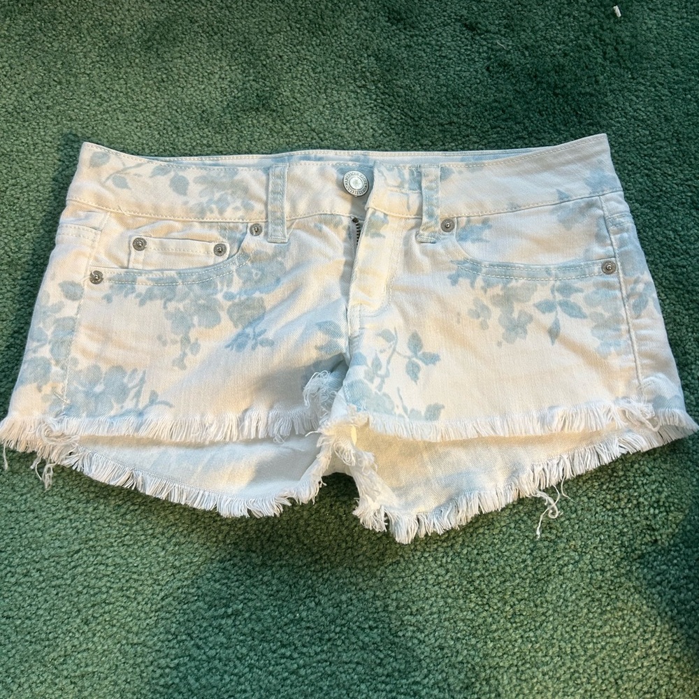 American Eagle Outfitters Blue and White Distressed Jean Shorts